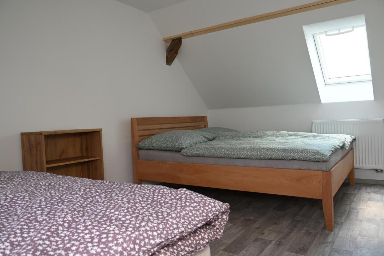 Penzion Mezi Radky Jindřichův Hradec Extérieur photo