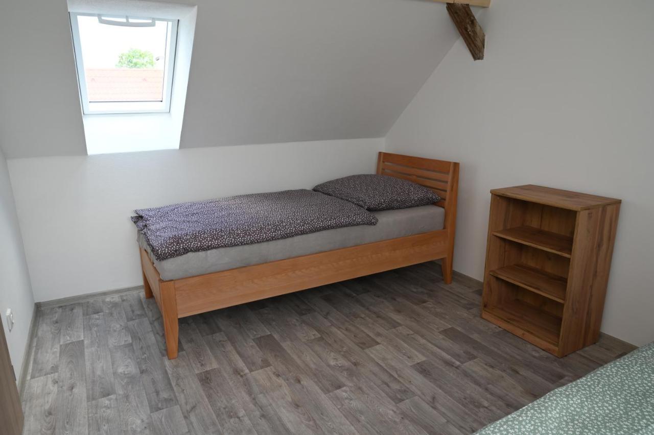 Penzion Mezi Radky Jindřichův Hradec Extérieur photo