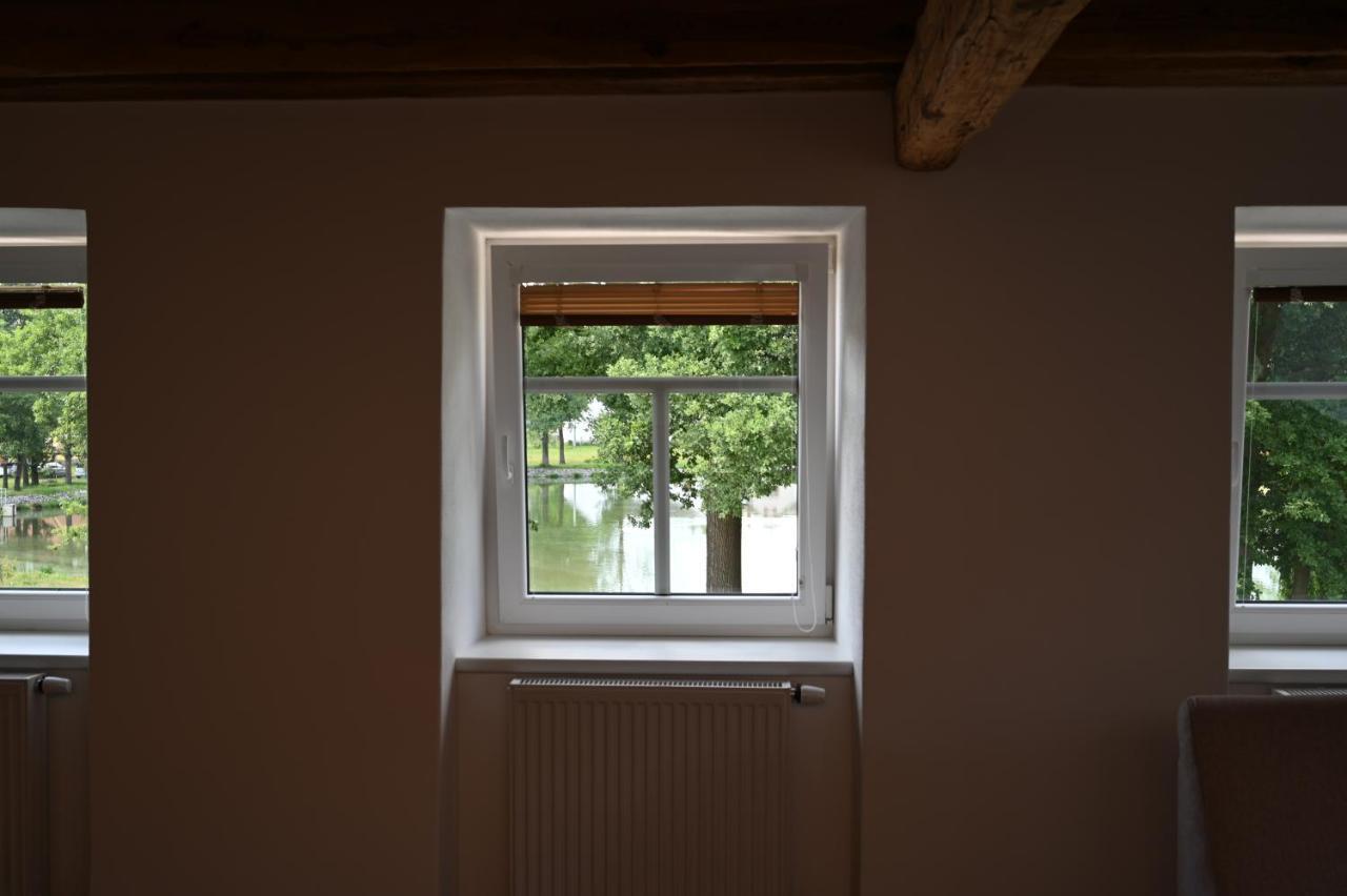 Penzion Mezi Radky Jindřichův Hradec Extérieur photo