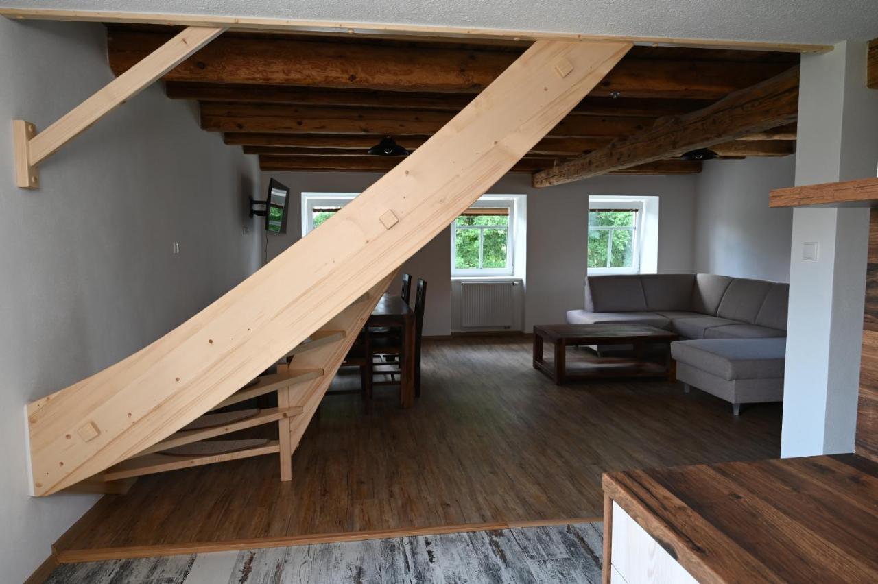 Penzion Mezi Radky Jindřichův Hradec Extérieur photo