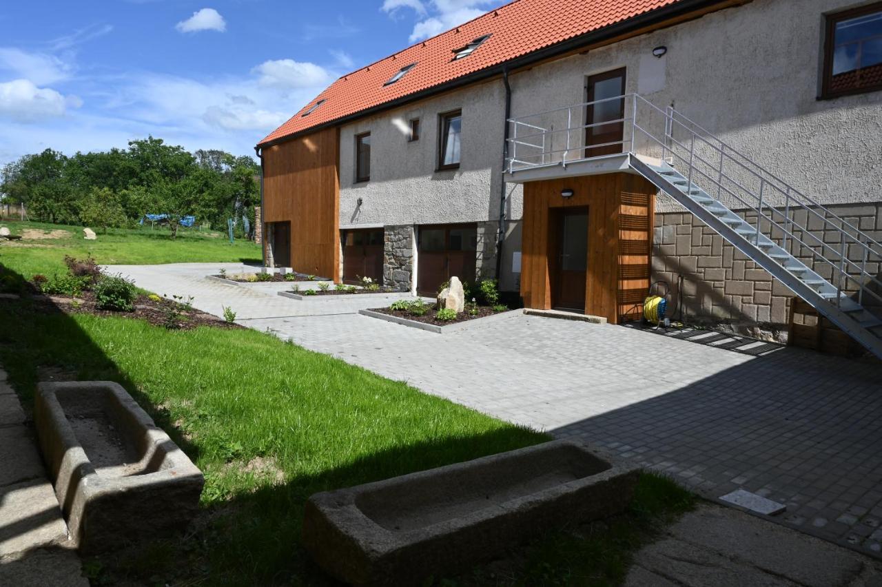 Penzion Mezi Radky Jindřichův Hradec Extérieur photo