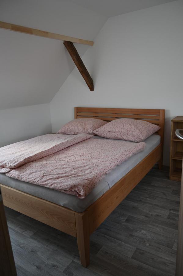 Penzion Mezi Radky Jindřichův Hradec Extérieur photo